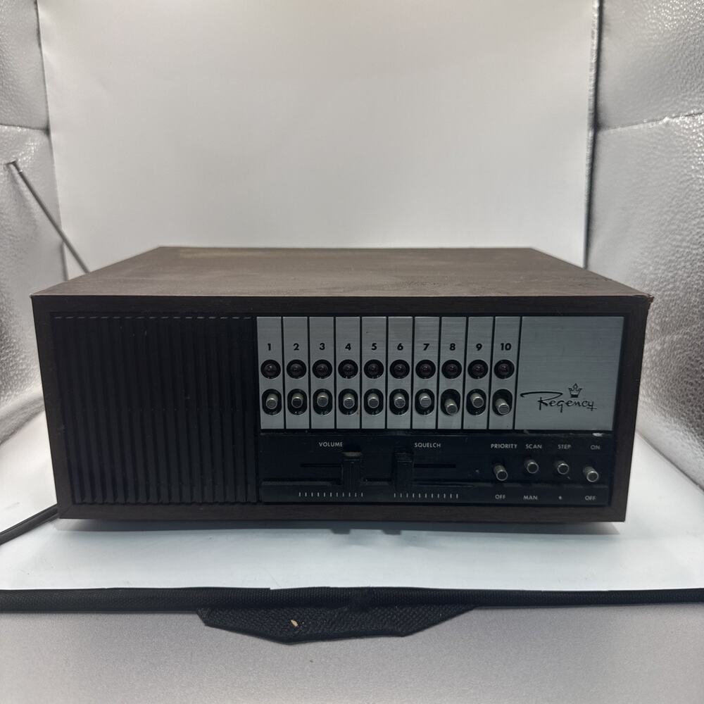 Regency Electronics ACT-E-106 Vintage Radio Scanner Receiver Works *